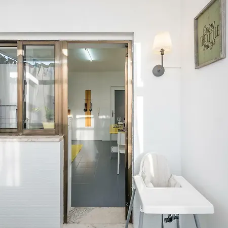Guestready - Castle Yellow * Porto