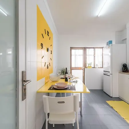 Guestready - Castle Yellow * Porto